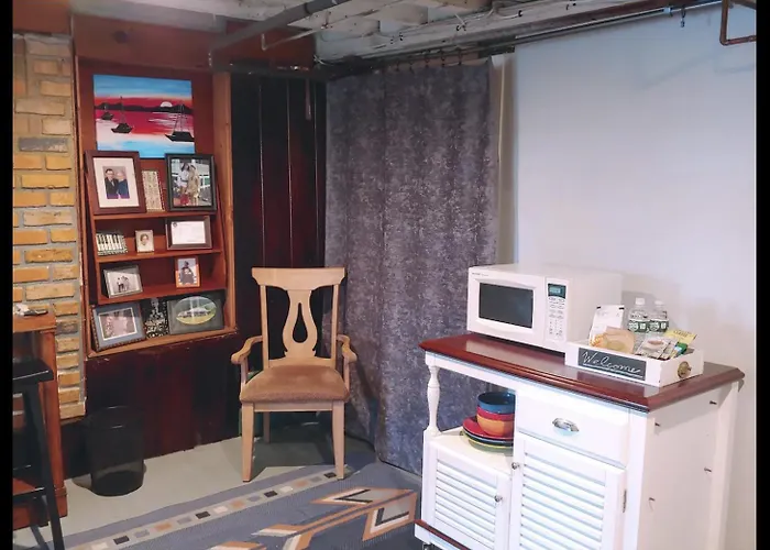 Guest Space On The Portland Peninsula