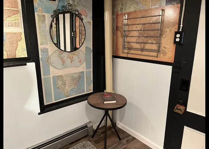 Guest Space On The Portland Peninsula